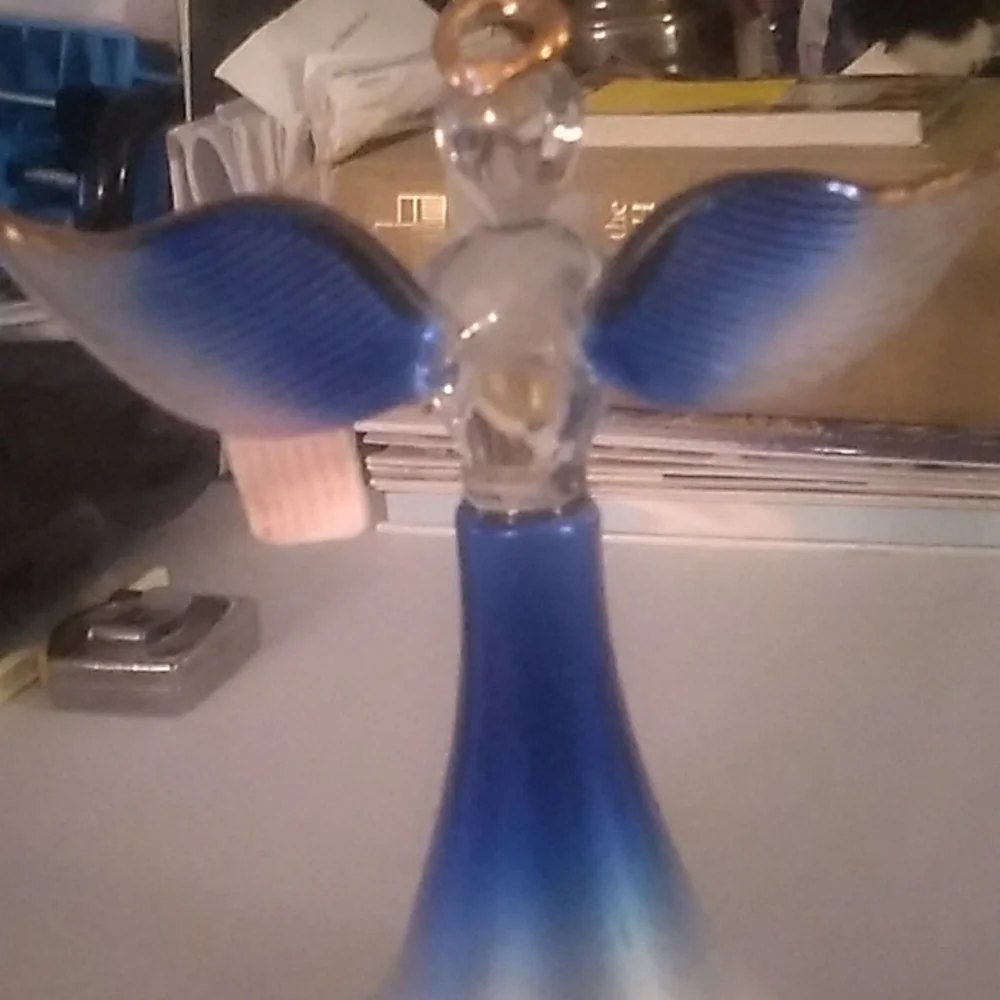 Hand blown glass angel - Picture 4 of 6